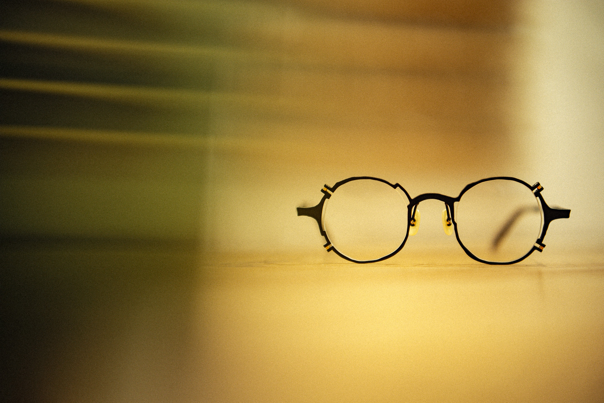 スイス堂　スイスドウ　メガネ　眼鏡　めがね　眼鏡屋　メガネ屋　サングラス 時計　時計屋　東京 仙川　東京　調布　京王線　つつじヶ丘　千歳烏山　成城　世田谷　アンバレンタイン ANNEetVALENTIN マイキータ　　MYKITA ディータ DITA トムブラウン THOMBROWNE テオ THEO トラクション TRACTION レスカ LESCA ジャポニスム JAPONISM ベセペセ BCPC ミューゲ MUGUET スペックエスパス SPECESPACE オークリー OAKLEY エフェクター EFFECTOR マサヒロマルヤマ MASAHIROMARUYAMA ユウイチトヤマ YUICHITOYAMA デュアル DJUAL マイスドロートウキョウ MicedrawTokyo タレックス TALEX カールツァイス Carl Zeiss セイコー SEIKO ホヤ HOYA ニコン NIKON 二デック NIDEK 無相創 大杉漣 大杉隼平 日本　福井　福井県　鯖江　鯖江市　フランス　パリ　ドイツ　ベルリン　ベルギー アントワープ　アメリカ　ニューヨーク　ロサンゼルス　古道具　アンティーク　ビンテージ　無垢材　オーク　インダストリアル　多肉植物　多肉　サボテン　水耕栽培　ドライフラワー　アグラオネマ　 花　店舗改装 SEYRIG Lesca LUNETIER “Vintage Crown Panto Black 6mm”　MYKITA DAMIR DOMA BRADFIELD 丸めがね　工場　鯖江　金沢　福井県　BARNS SEIKO 銀座　時計塔 WAKO 全国一位 表彰 　Lunor ルノア ドイツ THOMBROWNE 2018AW 大杉漣　教誨師 写真展 錆鉄御納戸(Sabitetsuonando) 鎚目 ポストカード　メガネ拭き JAPONISM BCPC MUGUET KIDS キッズ　子供用メガネ　子供　photo by Shumpei Ohsugi サンタ　サンタクロース　クリスマス　ハーバリウム feellog log blue water flowers 正月飾り LOVISA ライカ　leiica 徳島　藍染 MONDAINE SWISS WATCH スイス モンディーン BRUTUS ブルータス 雑誌 漣さん　眼鏡　ベルギー　アントワープ　サンプル Dunedin Station udon うどん 徳島　新聞　カレンダー　藍染 平成　令和 JUST SING blue water flowers ROBERT MARC 御木 惇史　雨と山　ドラマー UNITED ライカ　LEICA M 紫外線　対策　トランクショー　丸田ストアー　小金井 JAPONISM sence 写真集　ヴィンテージ　フォトコンテスト 狛江　世田谷　成城　つつじヶ丘　blue water flowers 西荻窪　ふたあい 藍　藍染 NOHGA HOTEL UENO 1st Anniversary PARTY スペックエスパス specespace micedraw マイスドロー　トウキョウ クリスマス　限定　サンキライ　年末年始 wonton ワンタン P4 CP+ super pose REBUILD メリークリスマス　クリスマス　Merry Christmas ２０２０　フリーマーケット　モギ　シンゴ 宍戸錠 伊勢丹 新宿 山吹 花 マルタンマルジェラ Maison Margiela　テレワーク 在宅勤務 家メガネ セルロイド　チャリティー　Tシャツ EYEVAN アイヴァン チャリティー Ｔシャツ GERNOT LINDNER ゲルノットリンドナー 代官山　代官山スタジオ　徳島　阿波銀行　さばえ　めがね　キャンペーン PICA P38 P21 ICON OGRE GAB2 HERI GASTON BURT TORO LA CORB'S VINTAGE 1964 EYEVAN7285 10eyevan MYKITA & BERNHARD WILLHELM DAISUKE HERI Jacques Durand PAQUES LEVANT SAKHALINE FORMAT 猫 ネコ ねこ 前川國男　東京都美術館 ROCHET ロシェ 時計バンド KAN SANO spinach Awesome City Club PICAS　今井朋彦　アーモンド 上勝　こどもの一生 下北カオスビール スーパーOzeki 京王ストア TOGA トーガ　夜を走る サーモント　ブロー　plantin Eyevol SYBIL アド街ック天国 冬薔薇 宇津木えり eriutsugi PayPay 真美堂手塚箔押所　佐々木希 ミモザ NORUT