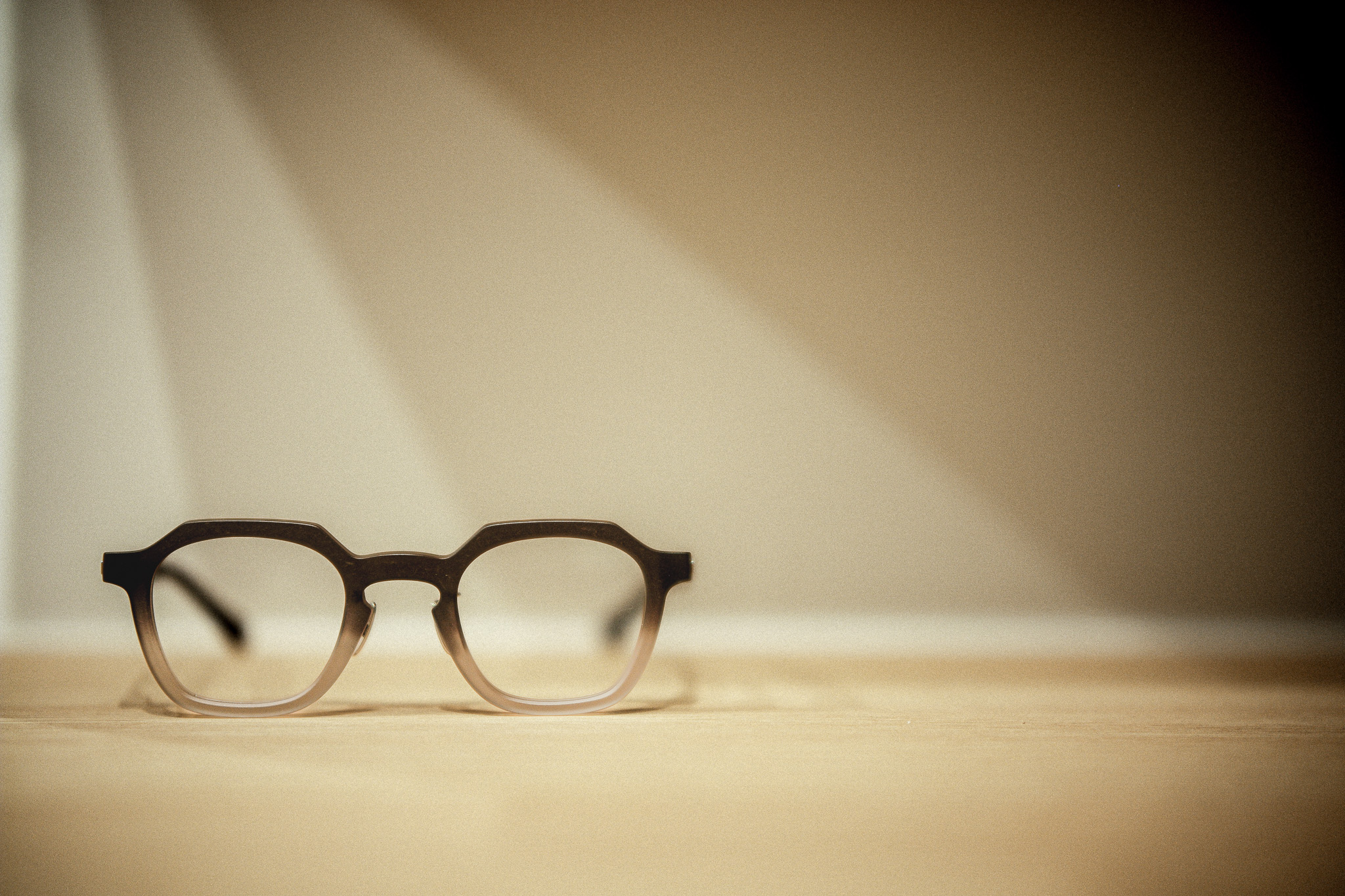 スイス堂 スイスドウ メガネ 眼鏡 めがね 眼鏡屋 メガネ屋 サングラス 時計 時計屋 東京 仙川 東京 調布 京王線 つつじヶ丘 千歳烏山 成城 世田谷 アンバレンタイン ANNEetVALENTIN マイキータ MYKITA ディータ DITA トムブラウン THOMBROWNE テオ THEO トラクション TRACTION レスカ LESCA ジャポニスム JAPONISM ベセペセ BCPC ミューゲ MUGUET スペックエスパス SPECESPACE オークリー OAKLEY エフェクター EFFECTOR マサヒロマルヤマ MASAHIROMARUYAMA ユウイチトヤマ YUICHITOYAMA デュアル DJUAL マイスドロートウキョウ MicedrawTokyo タレックス TALEX カールツァイス Carl Zeiss セイコー SEIKO ホヤ HOYA ニコン NIKON 二デック NIDEK 無相創 大杉漣 大杉隼平 日本 福井 福井県 鯖江 鯖江市 フランス パリ ドイツ ベルリン ベルギー アントワープ アメリカ ニューヨーク ロサンゼルス 古道具 アンティーク ビンテージ 無垢材 オーク インダストリアル 多肉植物 多肉 サボテン 水耕栽培 ドライフラワー アグラオネマ 花 店舗改装 SEYRIG Lesca LUNETIER “Vintage Crown Panto Black 6mm” MYKITA DAMIR DOMA BRADFIELD 丸めがね 工場 鯖江 金沢 福井県 BARNS SEIKO 銀座 時計塔 WAKO 全国一位 表彰 Lunor ルノア ドイツ THOMBROWNE 2018AW 大杉漣 教誨師 写真展 錆鉄御納戸(Sabitetsuonando) 鎚目 ポストカード メガネ拭き JAPONISM BCPC MUGUET KIDS キッズ 子供用メガネ 子供 photo by Shumpei Ohsugi サンタ サンタクロース クリスマス ハーバリウム feellog log blue water flowers 正月飾り LOVISA ライカ leiica 徳島 藍染 MONDAINE SWISS WATCH スイス モンディーン BRUTUS ブルータス 雑誌 漣さん 眼鏡 ベルギー アントワープ サンプル Dunedin Station udon うどん 徳島 新聞 カレンダー 藍染 平成 令和 JUST SING blue water flowers ROBERT MARC 御木 惇史 雨と山 ドラマー UNITED ライカ LEICA M 紫外線 対策 トランクショー 丸田ストアー 小金井 JAPONISM sence 写真集 ヴィンテージ フォトコンテスト 狛江 世田谷 成城 つつじヶ丘 blue water flowers 西荻窪 ふたあい 藍 藍染 NOHGA HOTEL UENO 1st Anniversary PARTY スペックエスパス specespace micedraw マイスドロー トウキョウ クリスマス 限定 サンキライ 年末年始 wonton ワンタン P4 CP+ super pose REBUILD メリークリスマス クリスマス Merry Christmas 2020 フリーマーケット モギ シンゴ 宍戸錠 伊勢丹 新宿 山吹 花 マルタンマルジェラ Maison Margiela テレワーク 在宅勤務 家メガネ セルロイド チャリティー Tシャツ EYEVAN アイヴァン チャリティー Tシャツ GERNOT LINDNER ゲルノットリンドナー 代官山 代官山スタジオ 徳島 阿波銀行 さばえ めがね キャンペーン PICA P38 P21 ICON OGRE GAB2 HERI GASTON BURT TORO LA CORB'S VINTAGE 1964 EYEVAN7285 10eyevan MYKITA & BERNHARD WILLHELM DAISUKE HERI Jacques Durand PAQUES LEVANT SAKHALINE FORMAT 猫 ネコ ねこ 前川國男 東京都美術館 ROCHET ロシェ 時計バンド KAN SANO spinach Awesome City Club PICAS 今井朋彦 アーモンド 上勝 こどもの一生 下北カオスビール スーパーOzeki 京王ストア TOGA トーガ 夜を走る サーモント ブロー plantin Eyevol SYBIL アド街ック天国 冬薔薇 宇津木えり eriutsugi PayPay 真美堂手塚箔押所 佐々木希 ミモザ NORUT モードオプティーク MODE OPTIQUE PICA ピカ 有吉くんの正直さんぽ 御木惇史 Hao's Optical 台湾 FOR YOU DJ YAS KEMURIPRODUCTIONS KISSO 耳かき lazare studio